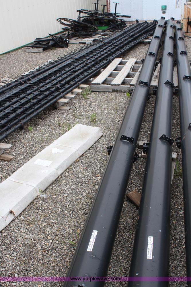 image for item AM9281 John Deere 30' fingered pickup reel