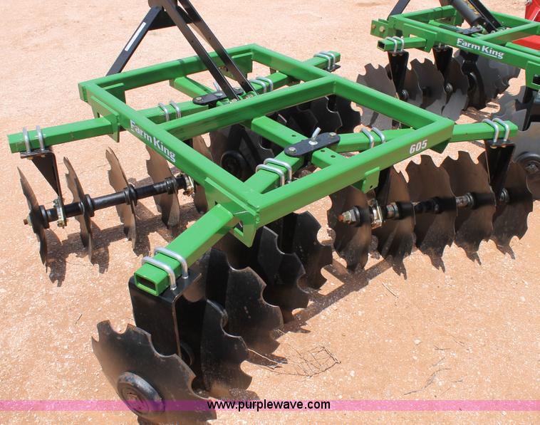 image for item AO9716 Farm King 605 tandem disk