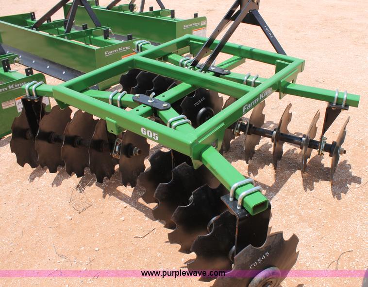 image for item AO9716 Farm King 605 tandem disk