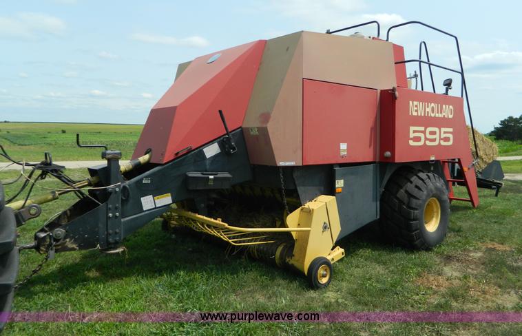 image for item AX9721 1998 New Holland 595 large square baler