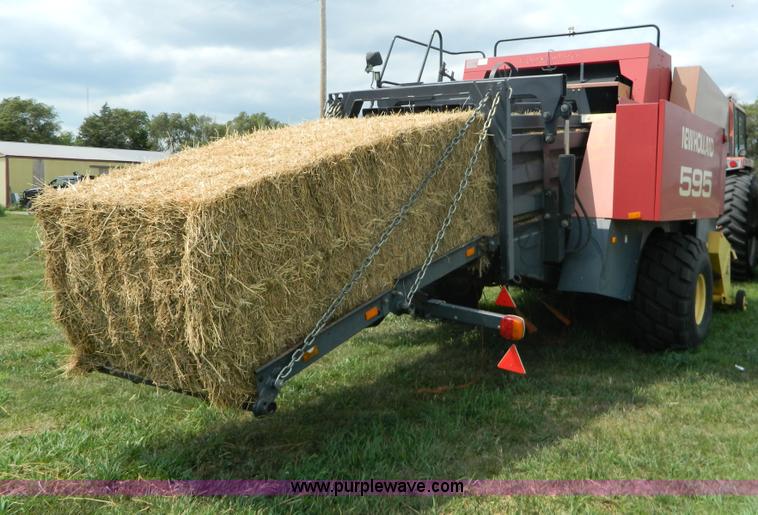 image for item AX9721 1998 New Holland 595 large square baler