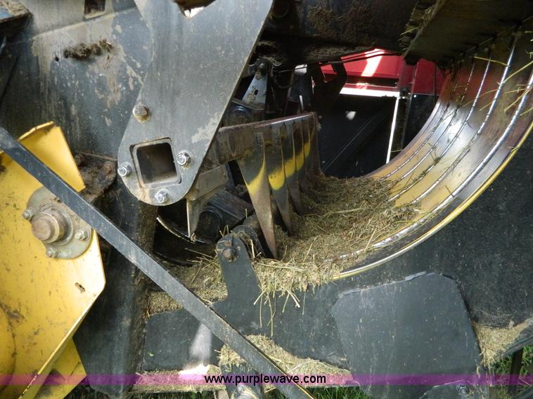 image for item AX9721 1998 New Holland 595 large square baler
