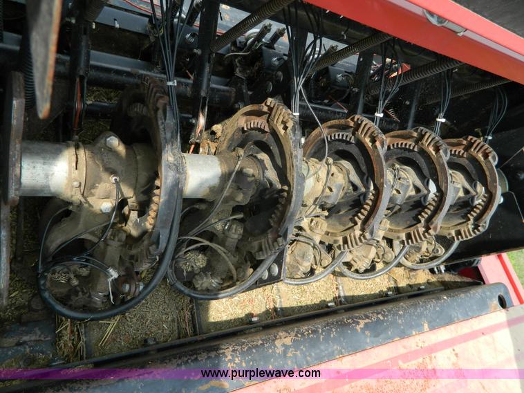 image for item AX9721 1998 New Holland 595 large square baler