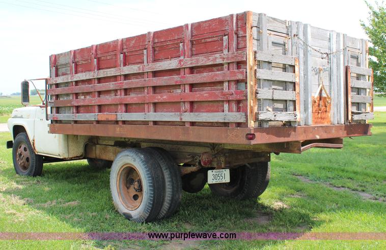 image for item BA9178 1958 Ford grain truck