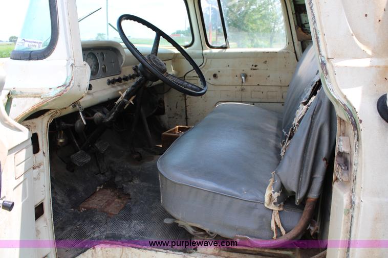 image for item BA9178 1958 Ford grain truck