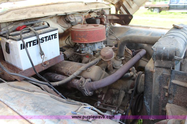 image for item BA9178 1958 Ford grain truck