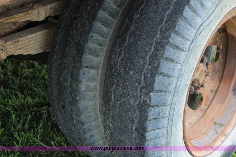 image for item BA9178 1958 Ford grain truck