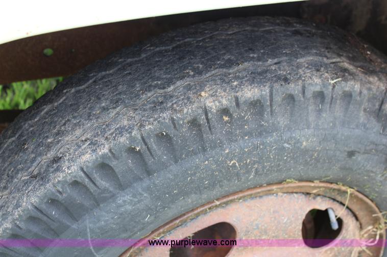 image for item BA9178 1958 Ford grain truck