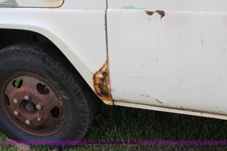 image for item BA9178 1958 Ford grain truck