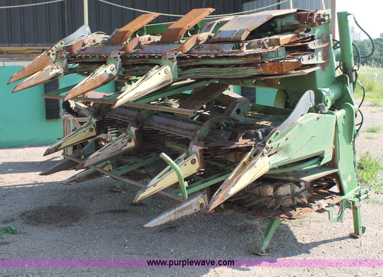 image for item C3937 2008 Krone Easy Collect 903 head