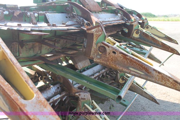 image for item C3937 2008 Krone Easy Collect 903 head