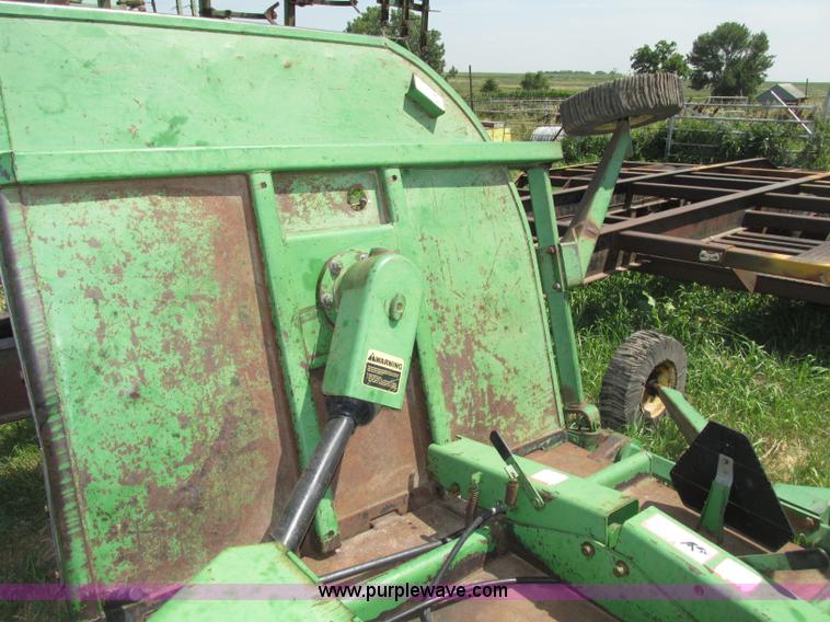 image for item D1083 John Deere 1508 batwing rotary mower
