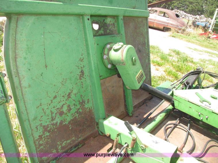 image for item D1083 John Deere 1508 batwing rotary mower