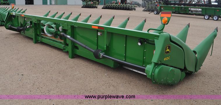 image for item F2042 2012 John Deere 612C corn head