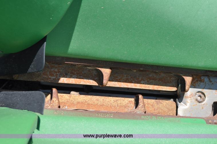 image for item F2044 2010 John Deere 612C corn head