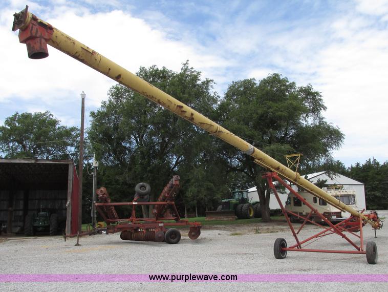 image for item F7436 Westfield TR61 grain auger