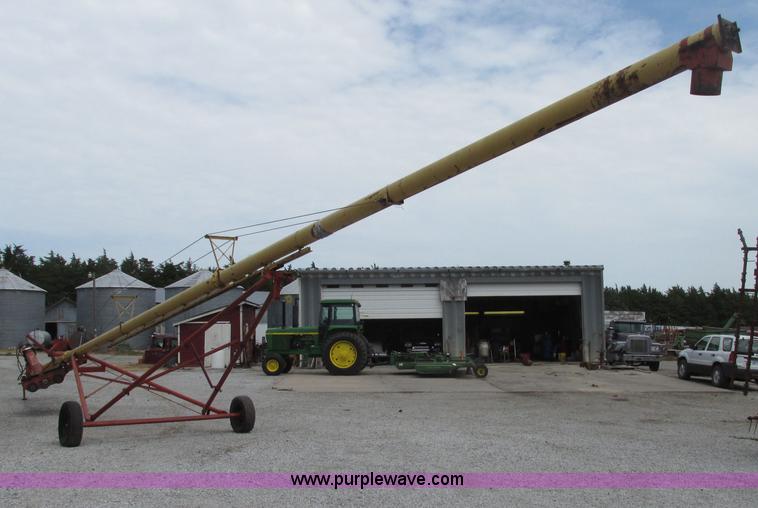 image for item F7436 Westfield TR61 grain auger
