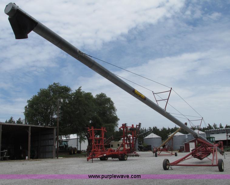 image for item F7437 Mayrath grain auger
