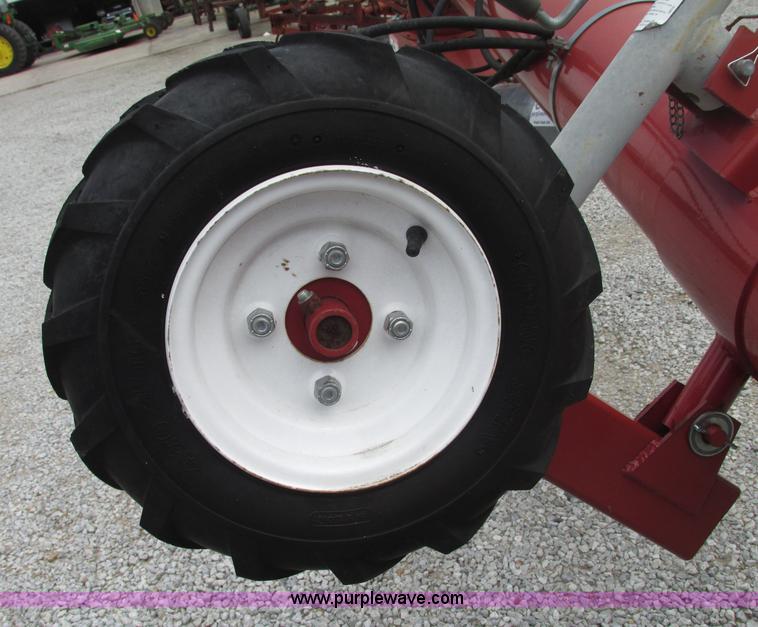 image for item F7437 Mayrath grain auger
