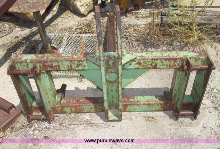 image for item F7445 John Deere 158 tractor loader