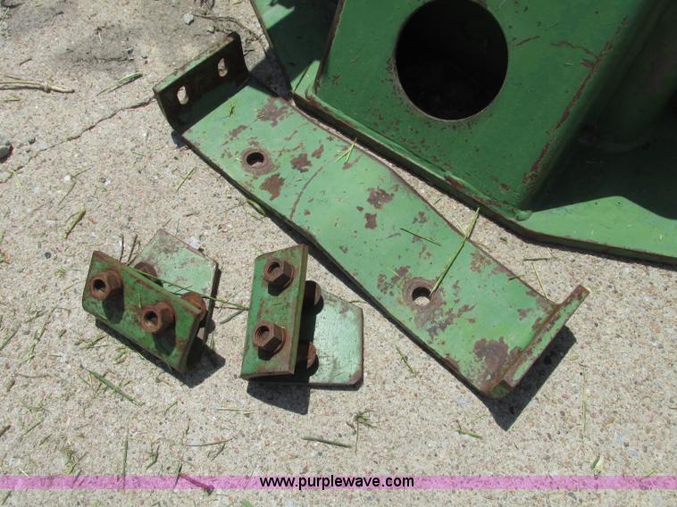 image for item F7445 John Deere 158 tractor loader