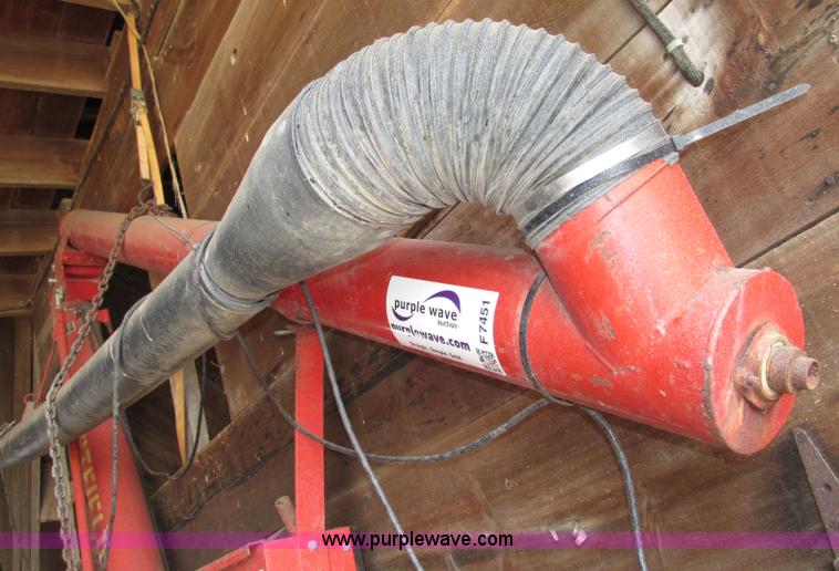 image for item F7451 Westfield 4" quick mount rear drill fill auger