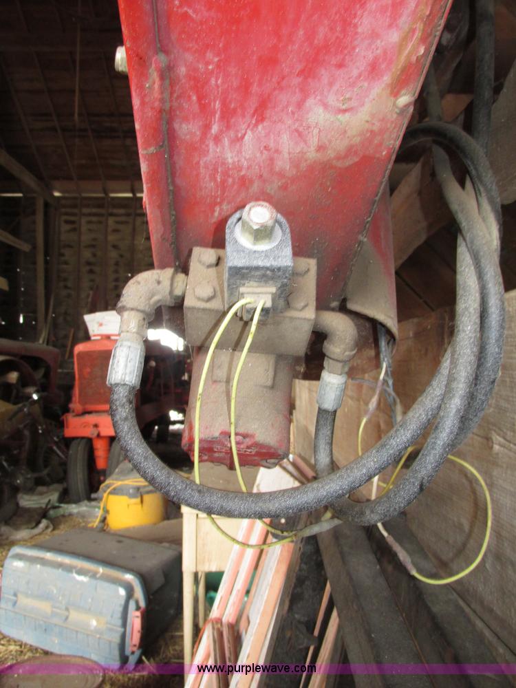 image for item F7451 Westfield 4" quick mount rear drill fill auger