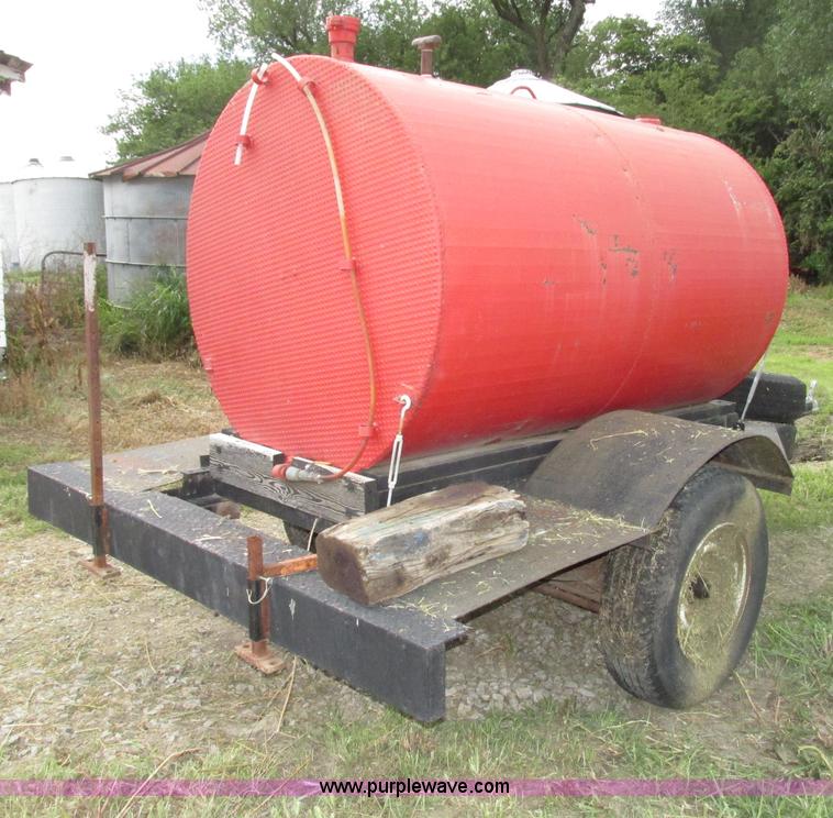 image for item F7452 Diesel fuel trailer