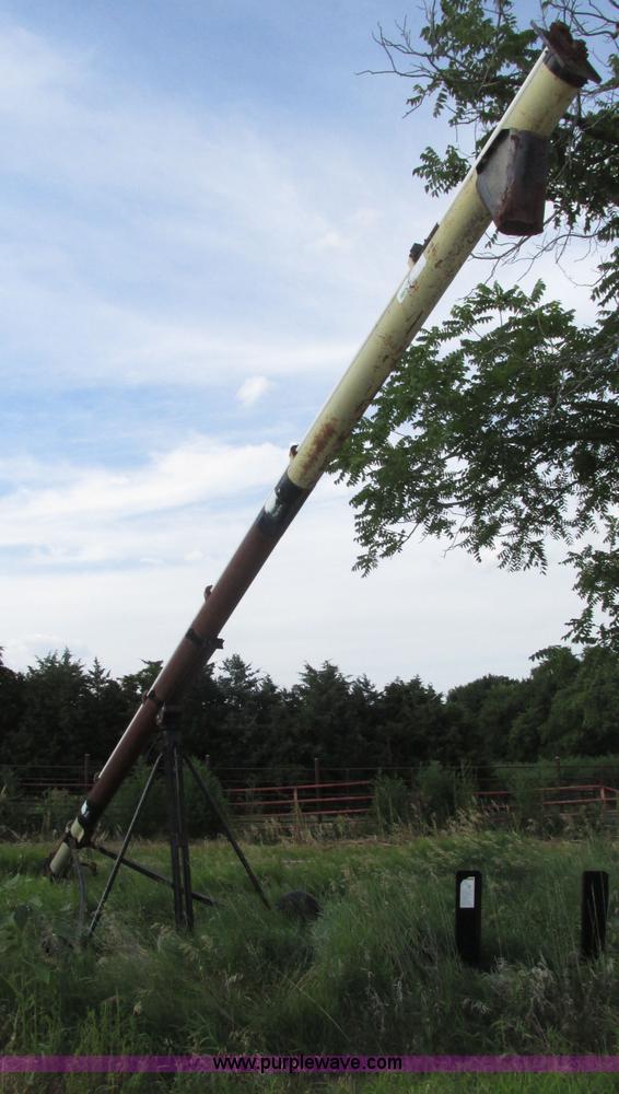 image for item F7455 Snowco 30' x 8" grain auger