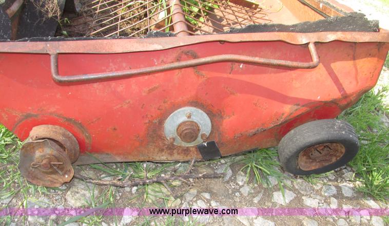 image for item F7456 Mayrath 61' x 8" grain auger