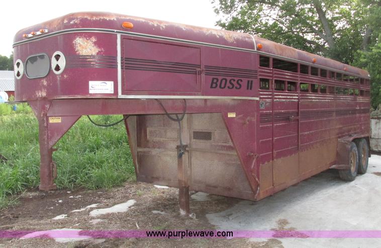 image for item F7457 1991 Boss 720GNS 20' gooseneck livestock trailer
