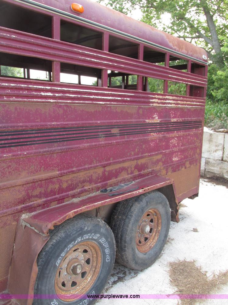 image for item F7457 1991 Boss 720GNS 20' gooseneck livestock trailer