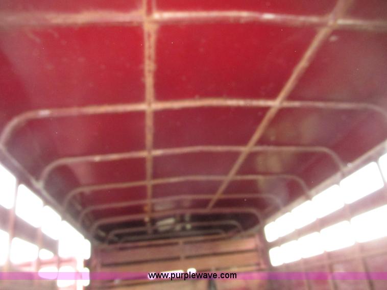 image for item F7457 1991 Boss 720GNS 20' gooseneck livestock trailer