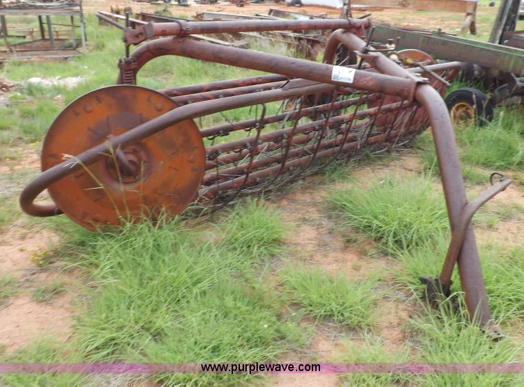 image for item H1779 Massey-Ferguson 37 hay rake