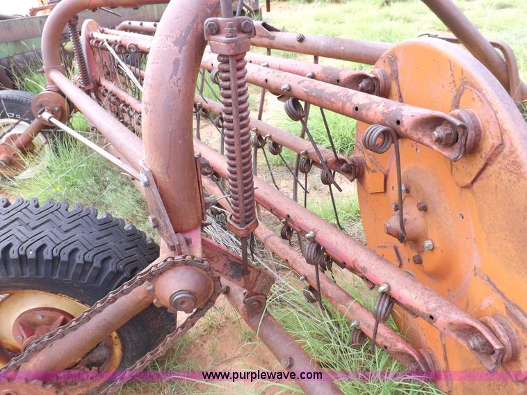 image for item H1779 Massey-Ferguson 37 hay rake