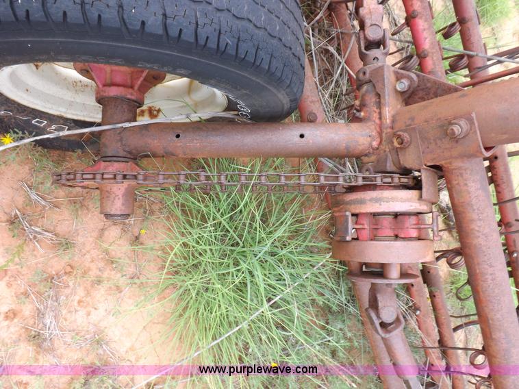 image for item H1779 Massey-Ferguson 37 hay rake
