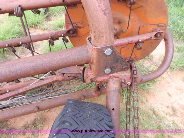 image for item H1779 Massey-Ferguson 37 hay rake