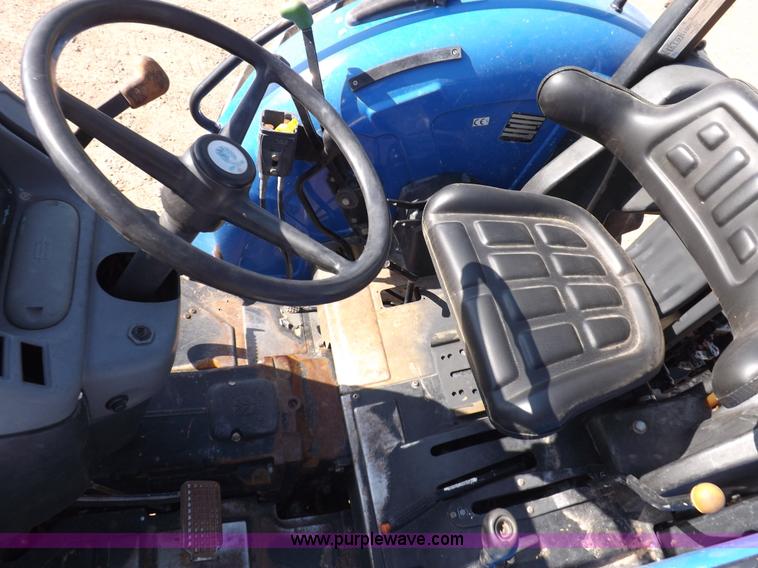 image for item H1794 2006 New Holland TN70A MFWD tractor