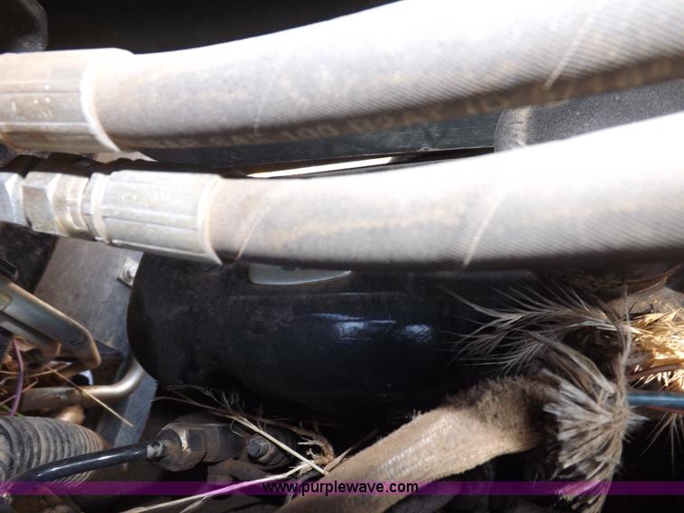 image for item H1794 2006 New Holland TN70A MFWD tractor