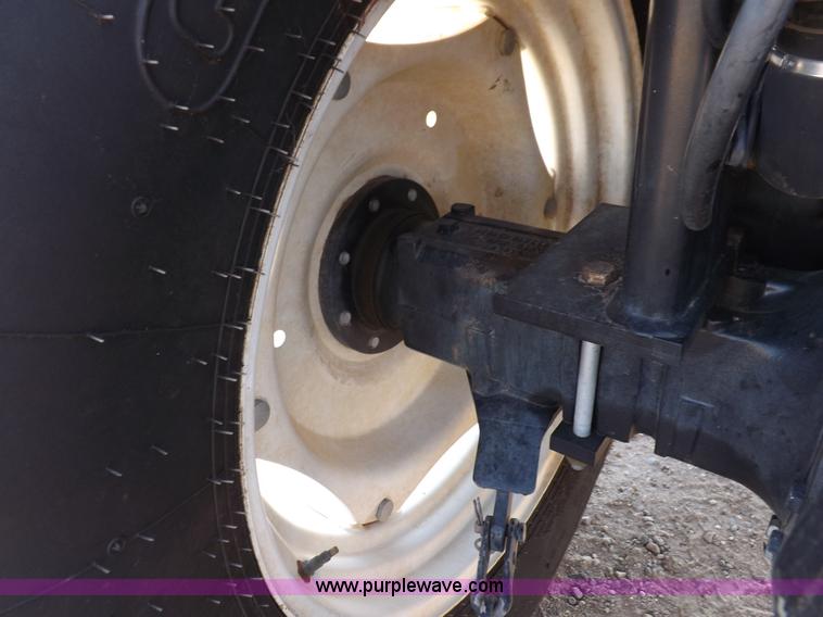 image for item H1794 2006 New Holland TN70A MFWD tractor