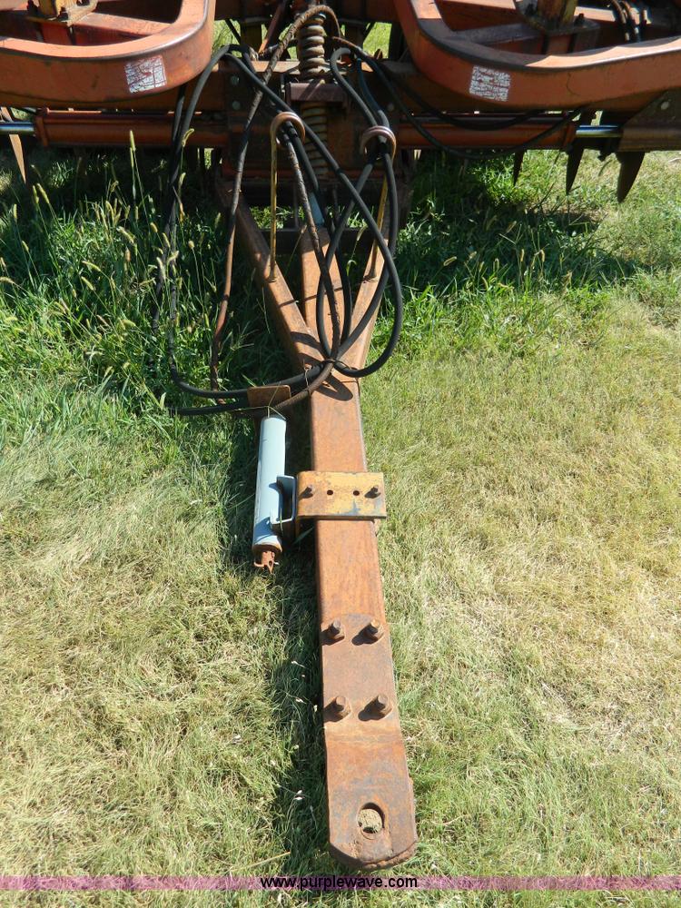 image for item H2432 Kewanee 1010 tandem disk
