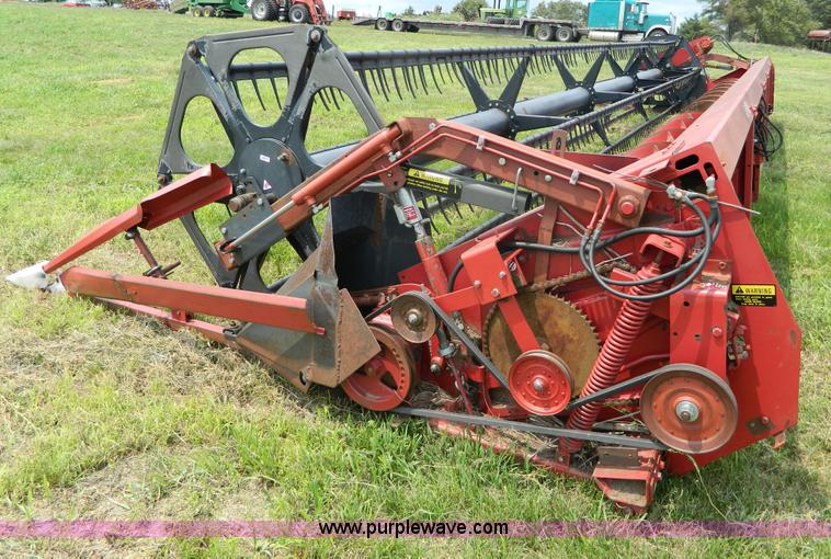 image for item H2444 1992 Case IH 1020 flex header