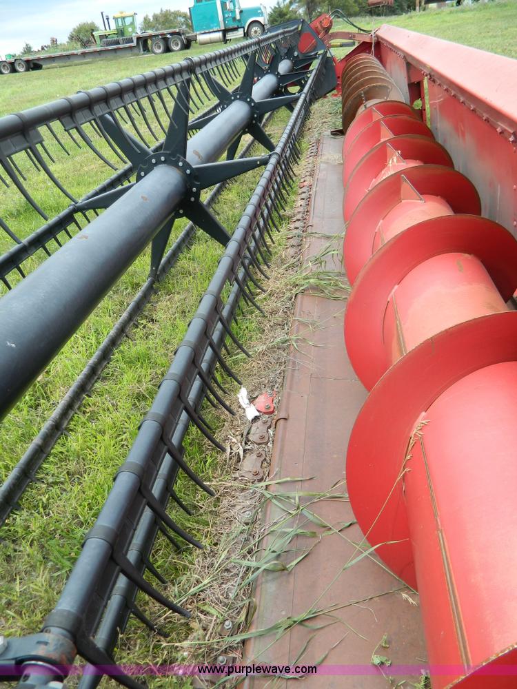 image for item H2444 1992 Case IH 1020 flex header