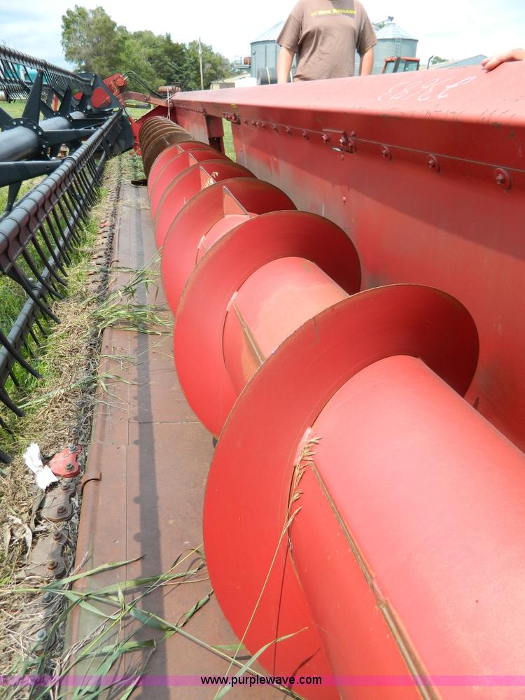 image for item H2444 1992 Case IH 1020 flex header