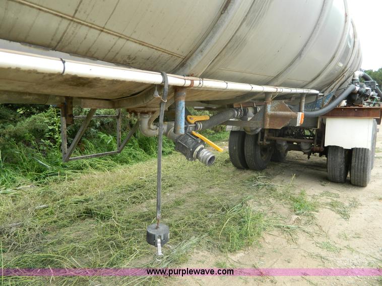 image for item H2446 1979 Kari Kool CTK tanker