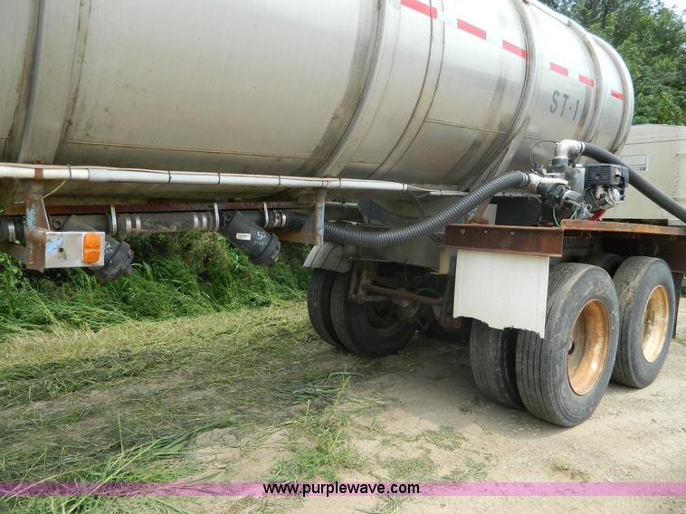 image for item H2446 1979 Kari Kool CTK tanker