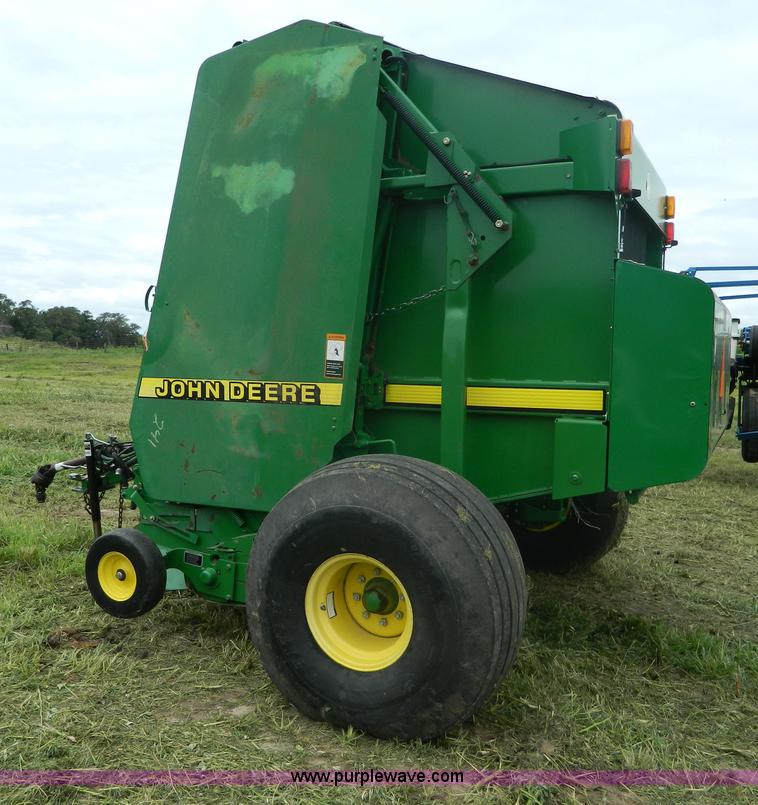 image for item H2449 2008 John Deere 568 mega wide round baler