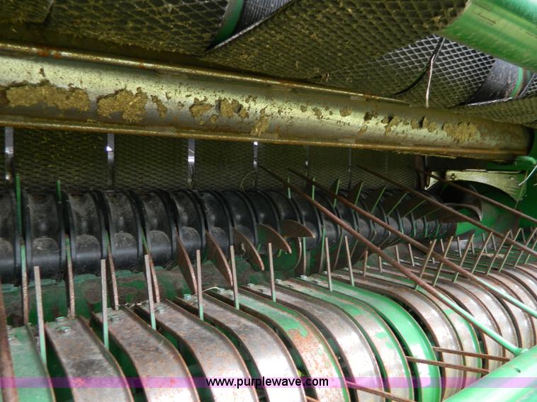 image for item H2449 2008 John Deere 568 mega wide round baler