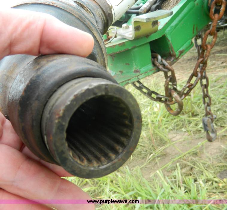 image for item H2449 2008 John Deere 568 mega wide round baler