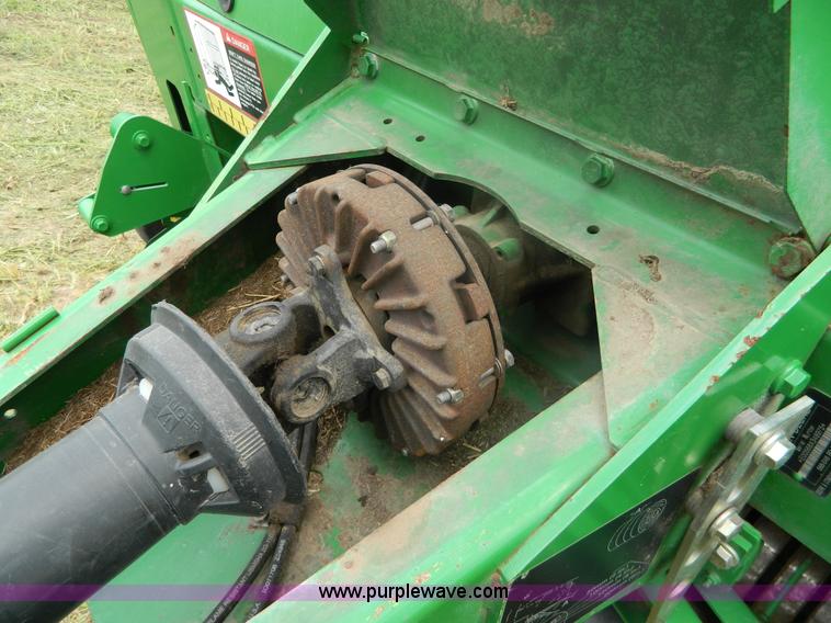 image for item H2449 2008 John Deere 568 mega wide round baler